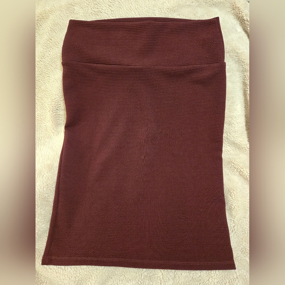 LuLaRoe Women's Knit Pencil Skirt in Burgundy Size Small